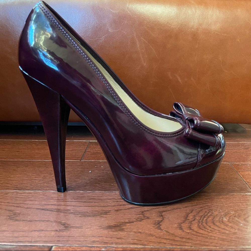 Enzo Angiolini purple eggplant platform heels 8